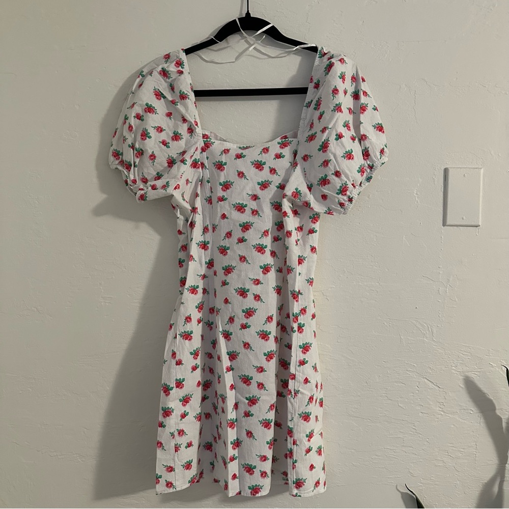 Vero Moda Mini Dress | White Red Pink Rose Print - Picture 8 of 8